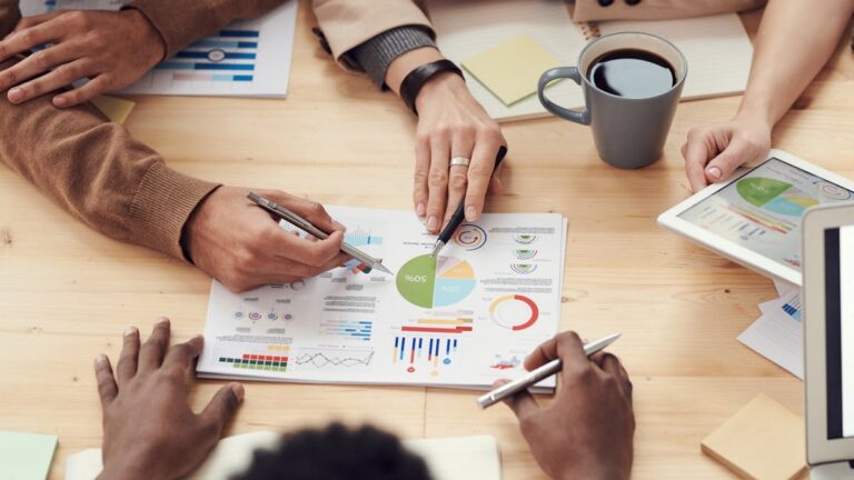 How to Choose a Digital Marketing Agency in 2026: Red Flags and What to Look For